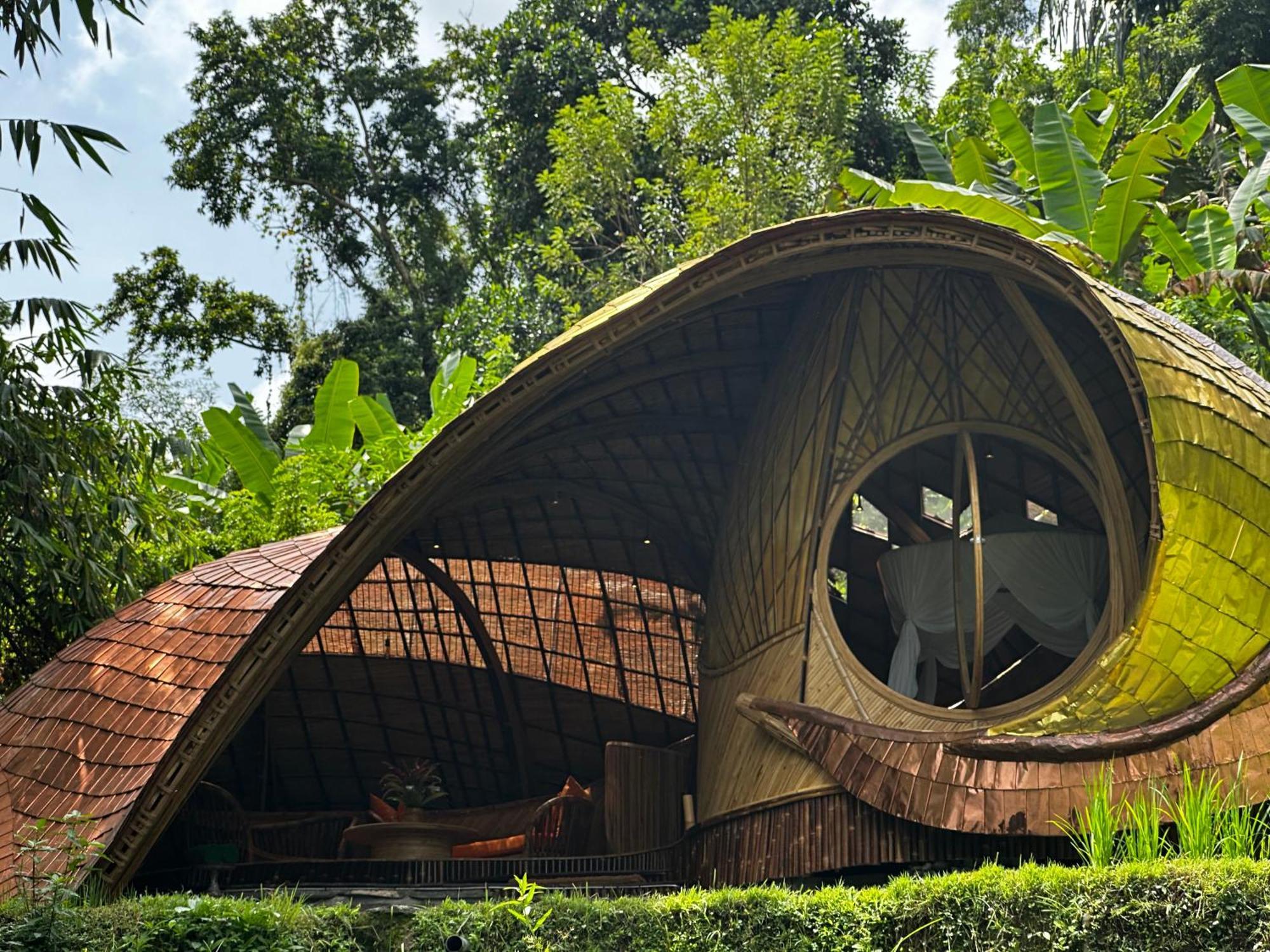 Bambu Indah Resort Убуд Екстериор снимка