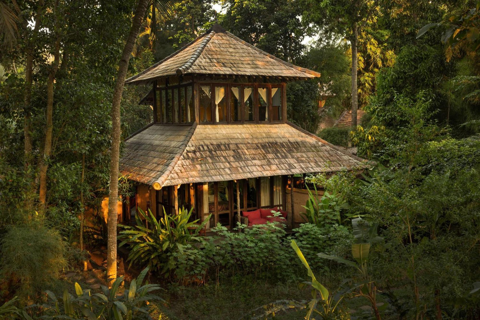 Bambu Indah Resort Убуд Екстериор снимка